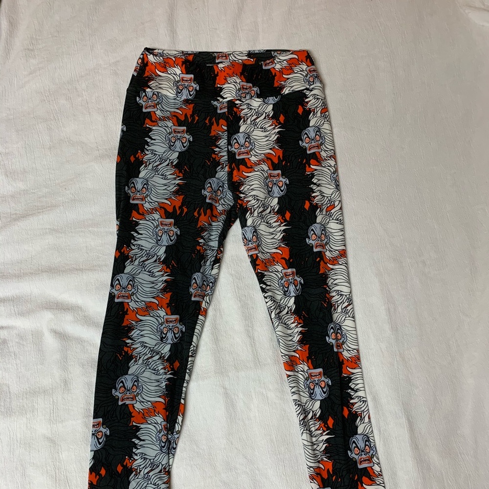 Lularoe Cruella De Vil leggings